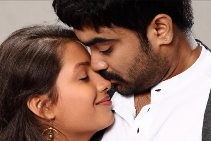 ஆவி குமார்- விமர்சனம்