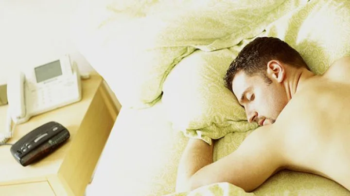 போதுமான தூக்கமின்மை ஜலதோஷத் தொற்றை அதிகரிக்கும்