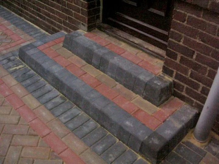 வாஸ்து சாஸ்திரப்படி வீட்டு வாசல்படியின் எண்ணிக்கை எவ்வளவு இருக்க வேண்டும்?