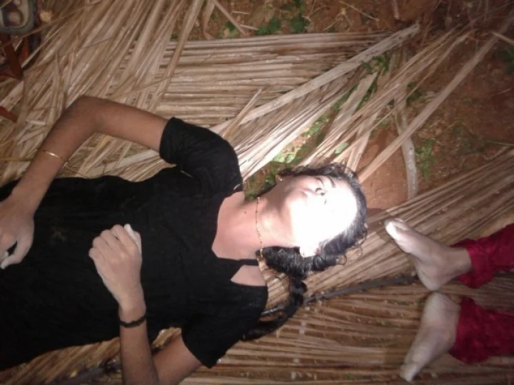 மருத்துவ மாணவிகள்