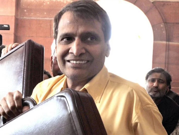 இன்று தாக்கல் செய்யப்படுகிறது ரயில்வே பட்ஜெட்: சுரேஷ் பிரபு தாக்கல் செய்கிறார்