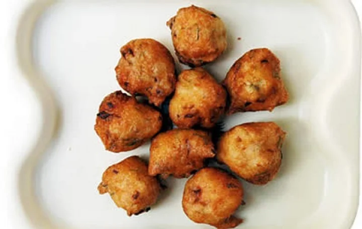 இட்லி மாவு போண்டா