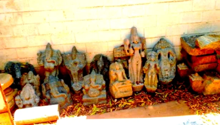 தீனதயாளன் வீட்டில் அள்ள அள்ள அமிர்தம்