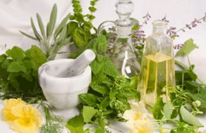 வீட்டில் இருக்கும் பொருட்களை வைத்து வைத்தியம் செய்யும் முறை