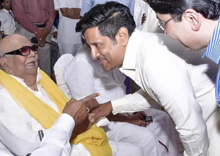 விக்ரம் மகள் அக்‌ஷிதா நிச்சயதார்த்தம்