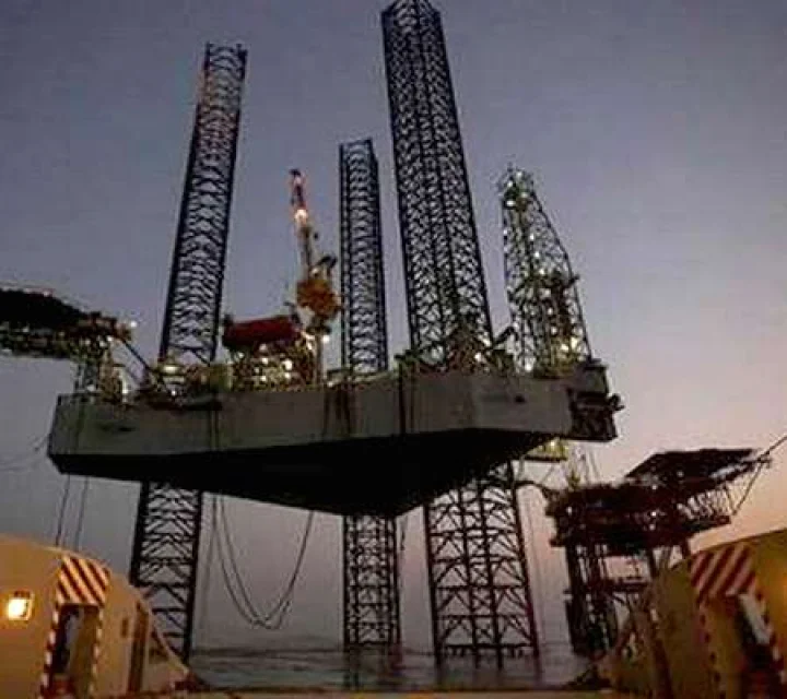 Pay the fee in time; Central telecom companies alert