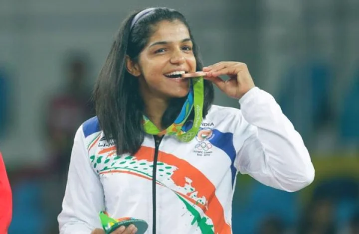 காதலில் விழுந்த பதக்க நாயகி!