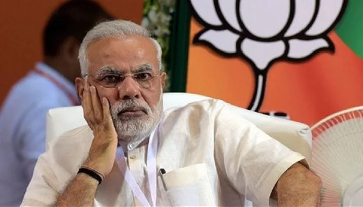 ”எனது தலை அவமானத்தால் தொங்குகிறது” - மோடியின் வசனம்!