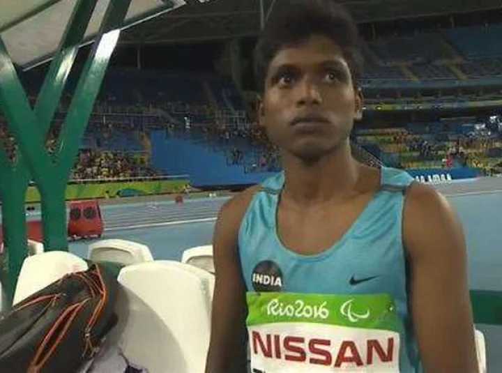 தங்கம் வென்ற மாரியப்பனை எரித்து கொல்ல முயன்ற தந்தை: தங்கத்தின் பின்னணியில் இருக்கும் சோகம்!