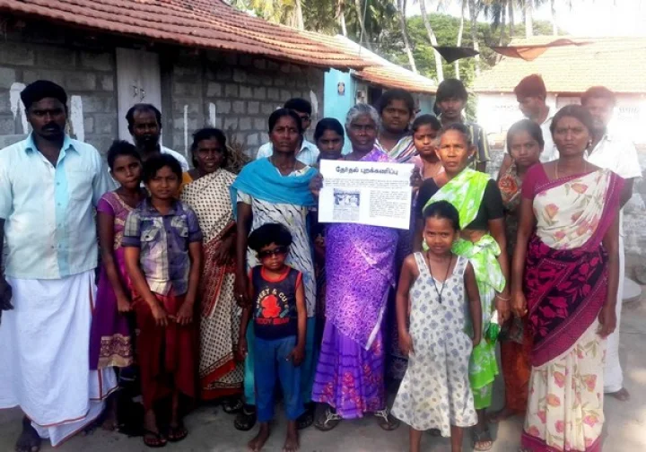 வீடுகளில் கருப்புக்கொடி ஏற்றி தேர்தல் புறக்கணிப்பு : கரூரில் பரபரப்பு