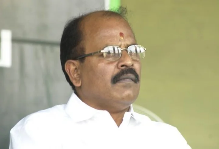 துணை சபாநாயகர் பொள்ளாட்சி ஜெயராமன் மகன் சென்ற கார் விபத்து : கல்லூரி மாணவி பலி