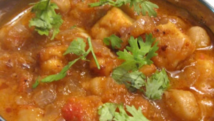 சென்னா பன்னீர் கிரேவி