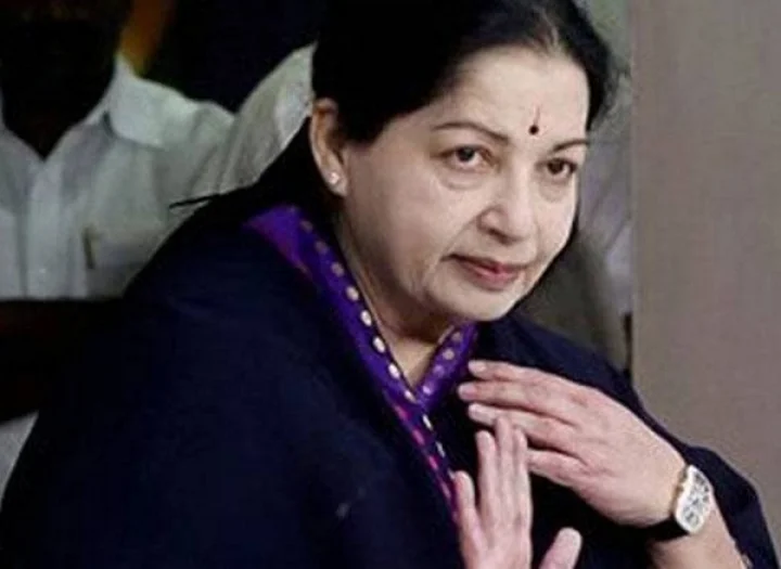 ஜெயலலிதாவால் எழுந்து உட்கார முடிகிறதா?: பயிற்சிகள் அளிக்கப்படுவதாக தகவல்!