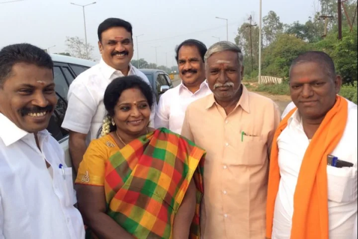 3 தொகுதிகளில் பாஜக போட்டியிடுகிறது: தமிழிசை அறிவிப்பு!