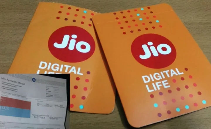 ரிலையன்ஸ் ஜியோ பயனருக்கு ரூ.27,000 பில்!!