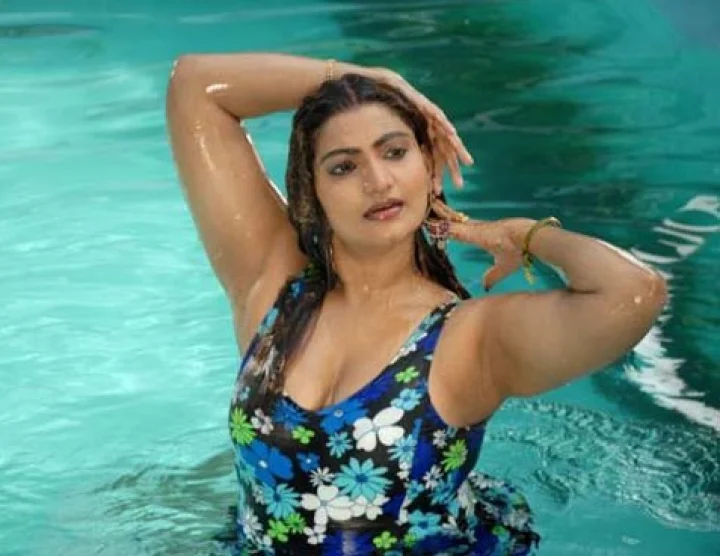 மந்திரவாதியின் பிடியில் கவர்ச்சி நடிகை பாபிலோனா - மீட்டுத்தர பாட்டி புகார்