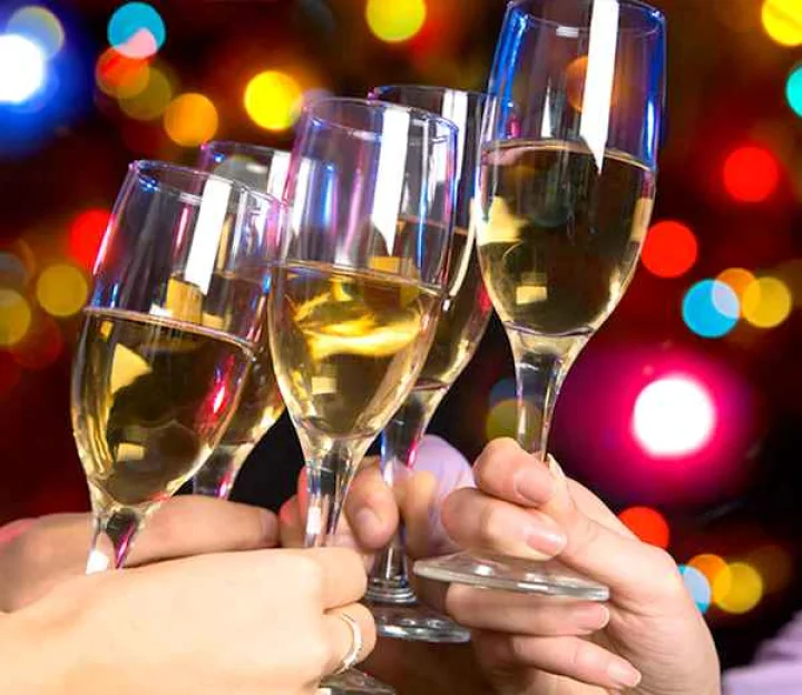 sri-lanka-reimposes-ban-on-women-buying-alcohol