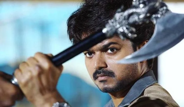 புத்தாண்டு ட்ரீட்டாக பைரவா ட்ரெய்லர் வெளியீடு!!