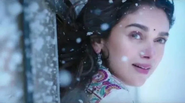 மணிரத்தினத்தின் ‘காற்று வெளியிடை’  - டீசர் வீடியோ