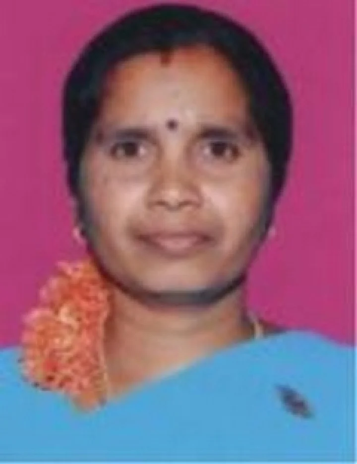 டேய் பொட்ட பையா?: அதிமுக பெண் எம்எல்ஏவின் அநாகரிக பேச்சு!