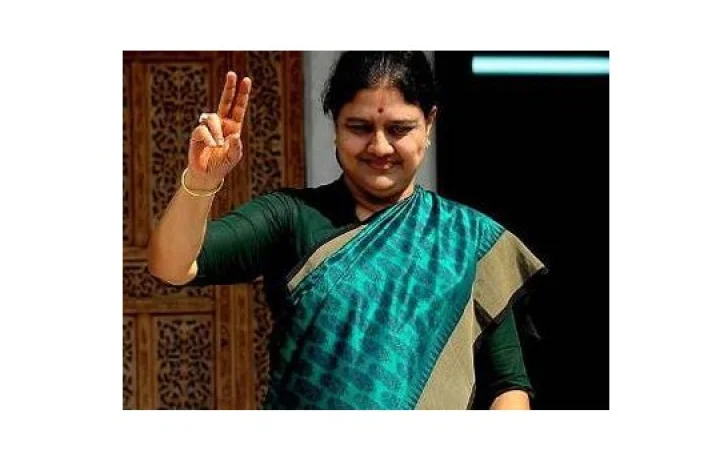 முதலமைச்சராக சசிகலாவை பன்னீர்செல்வம் முன்மொழிந்தார்