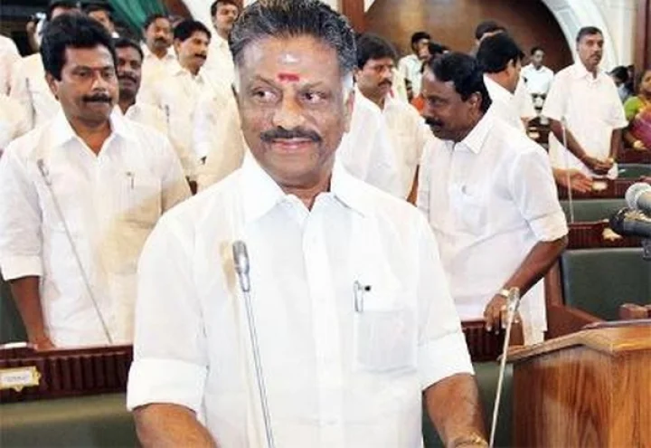 பன்னீர் செல்வத்திற்கு அதிகரிக்கும் ஆதரவு; ஆளுநரின் முடிவு என்ன??