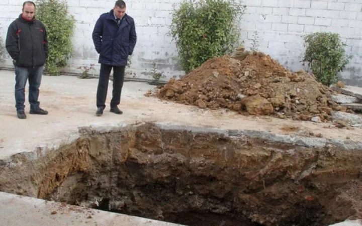 இரண்டாம் உலகப்போர் அணுகுண்டு: கிரேக்க நாட்டில் அதிர்ச்சி!!