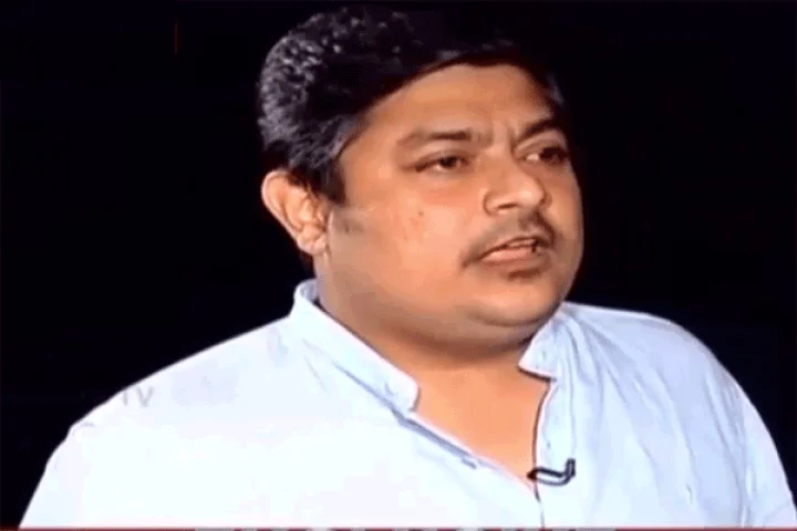 ஜெயலலிதா அண்ணன் மகன் தீபக்-சசிகலா திடீர் சந்திப்பு.