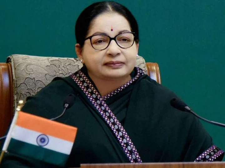 வருகிறது அம்மா பெட்ரோல் பங்க் - தமிழகத்தில் 10 இடங்கள் தேர்வு