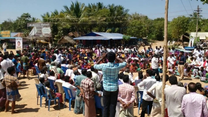 நெடுவாசலில் போலீஸ் குவிப்பு: மெரினாவை போல இங்கும் தடியடியா?