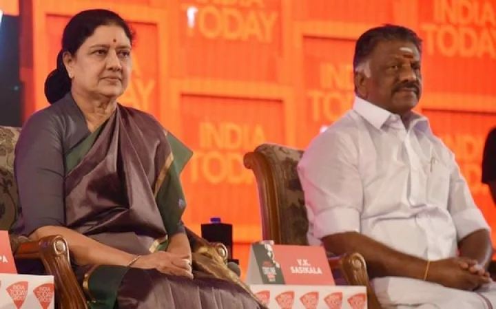 வெற்று காகிகத்தில் கையெழுத்து வாங்கினார்கள் - ஓ.பி.எஸ் பகீர் தகவல்