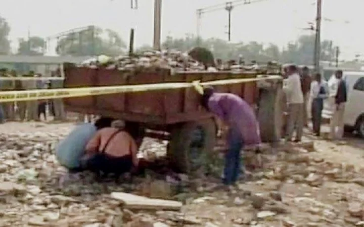 ஆக்ராவில் அடுத்தடுத்து குண்டுவெடிப்பு: தாஜ்மஹால் தாக்கப்படுமா? அதிர்ச்சியில் இந்தியா