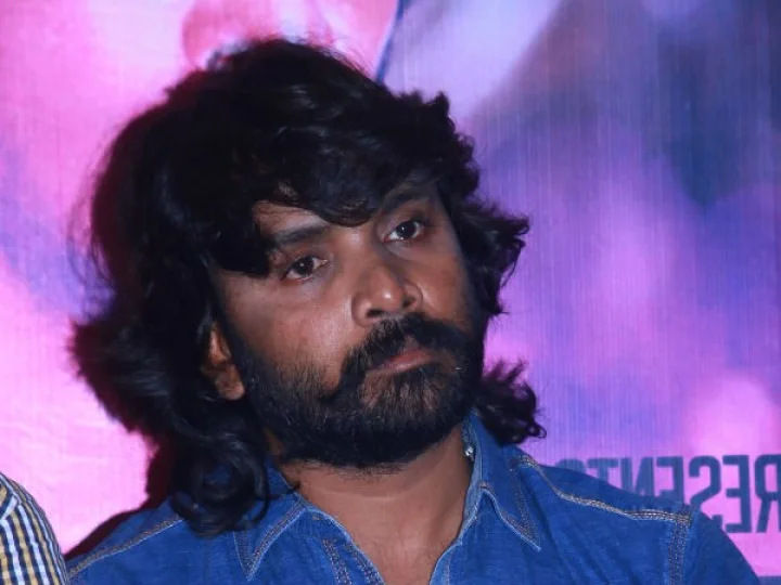 ஓ.பி.எஸ் அணியில் ‘என்னம்மா ஆச்சு உங்களுக்கு’ புகழ் சினேகன்..