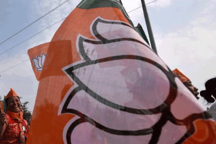 மணிப்பூரில் திடீர் திருப்பம்: 4 காங்கிரஸ் எம்.எல்.ஏக்கள் பாஜகவில் இணைந்தனர்