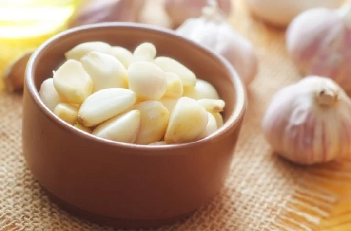 இயற்கையாக கிடைக்கும் பூண்டில் இத்தனை நன்மைகள் உள்ளதா?