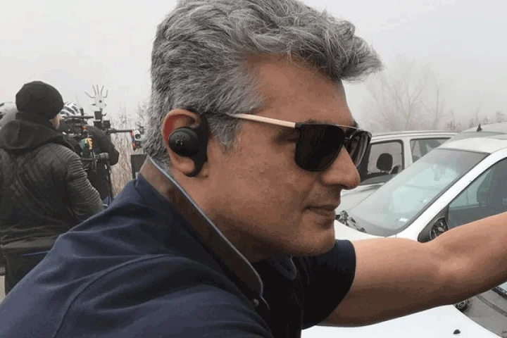 நெகட்டிவ் விமர்சனம் வந்தாலும் நம்பர் 2 இடத்தை பிடித்த 'விவேகம்'