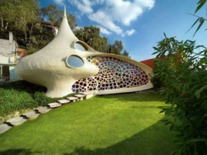 சச்சின் டெண்டுல்கரின் வித்தியாசமான வீடு: அசத்தல் புகைப்படங்கள் உள்ளே!