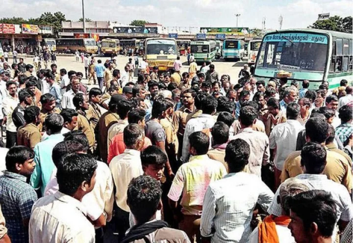 பேச்சுவார்த்தை தோல்வி; நாளை முதல் பஸ்கள் ஓடாது: ஸ்தம்பிக்க போகும் தமிழகம்!
