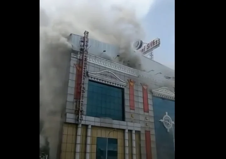 சென்னை சில்க்ஸ் தீ விபத்து ; நகைகள் உருகின ; துணிகள் நாசம் :  வீடியோ