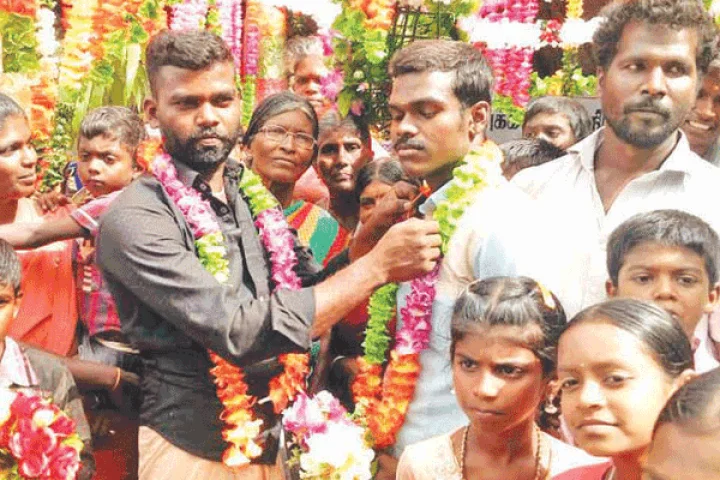 ஆணுக்கும் ஆணுக்கும் திருமணம் நடக்க டாஸ்மாக் காரணமா? நெல்லையில் ஒரு வினோதம்