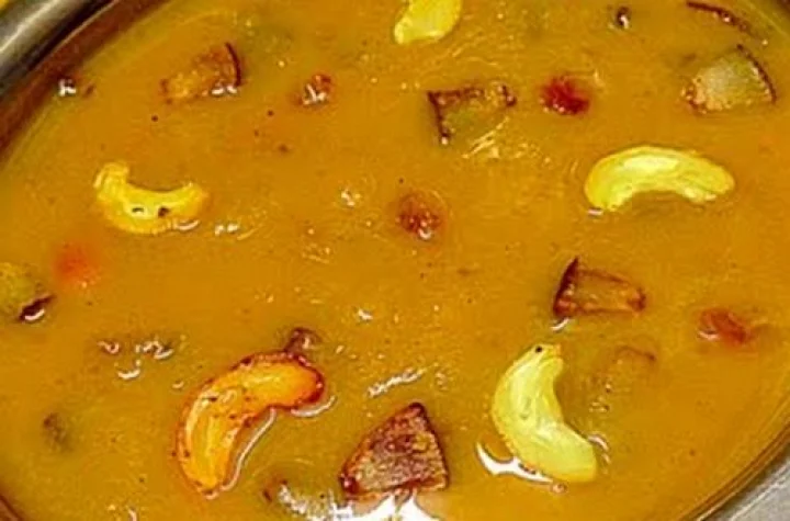 கேரளா ஸ்பெஷல் உணவு அட பிரதமன்