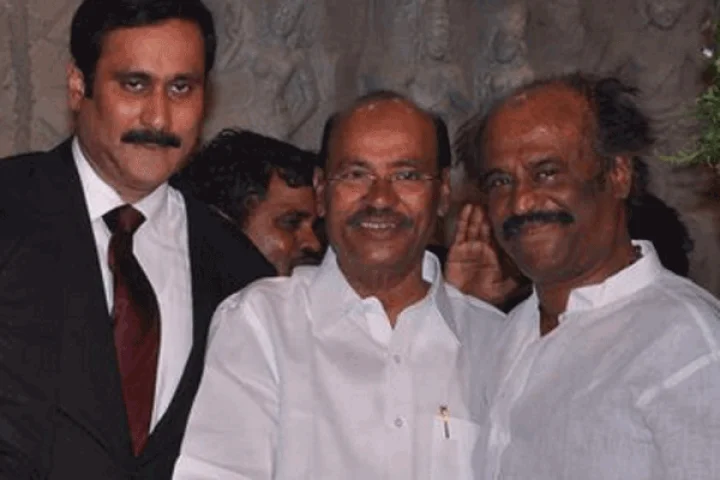 என் பேரன் கல்யாணத்துக்குள் ரஜினி அரசியலுக்கு வருவாரா? கலாய்க்கும் அன்புமணி