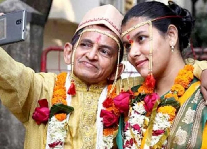 மனைவியை மீட்டுக் கொடுங்கள் ; இளம் வயது மனைவியை தேடும் 62 வயது நபர்