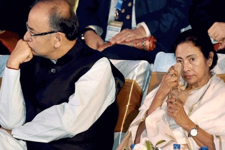 நான் செய்ய முடியாது! நீங்கதான் செய்யணும்: அடம்பிடிக்கும் மம்தா பானர்ஜி