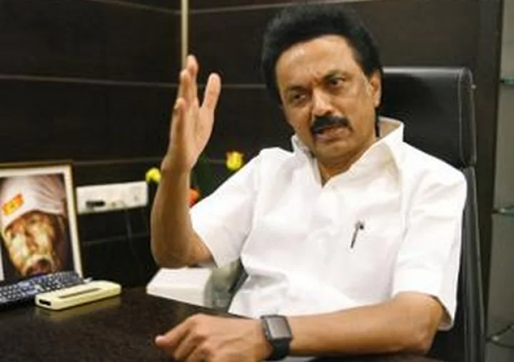 முரசொலி விழா : அதிமுக ஆதரவு எம்.எல்.ஏக்களுக்கு அழைப்பு விடுத்த ஸ்டாலின்