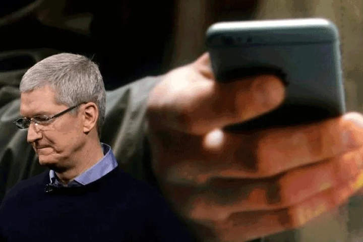 ஸ்மார்ட்போனை அழிக்க வருகிறதா ஆக்மெண்ட்டெட்: அடுத்த தலைமுறையின் தொழில்நுட்பம்