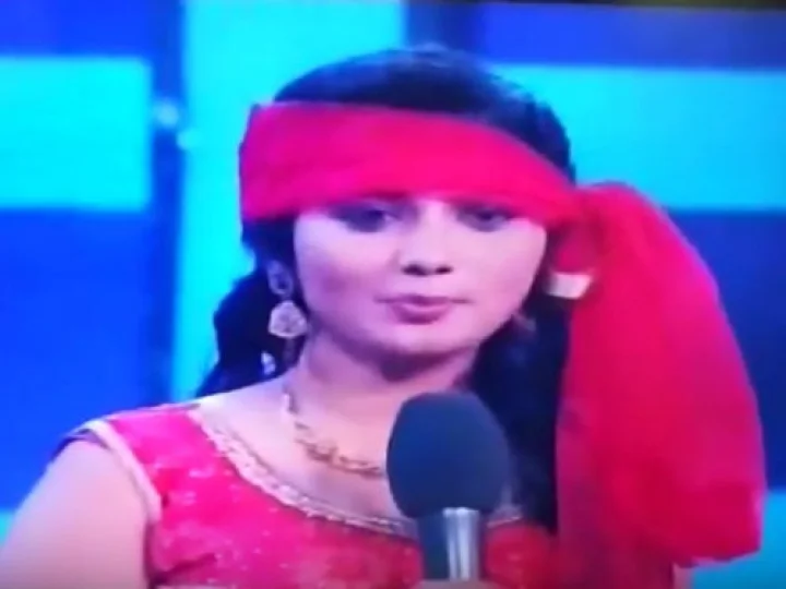 கட்டிப்பிடிக்க கூட ஆள் இல்லை..எனக்காக இரு : பிக்பாசில் ரொமான்ஸ் செய்த ஜூலி?