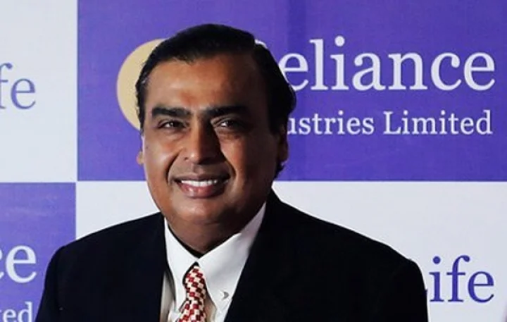 ரூ.500-க்கு 4ஜி VoLTE ஸ்மார்ட்போன்: அம்பானியின் ஜியோ அதிரடி!!