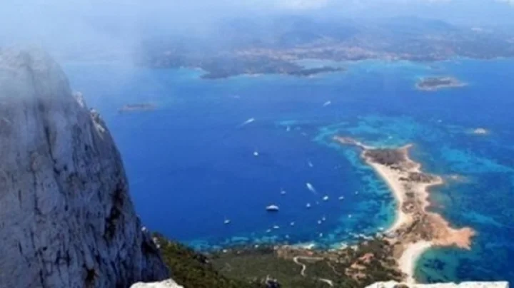 விசித்திர நாடுகள்: உலகளாவிய பார்வை...