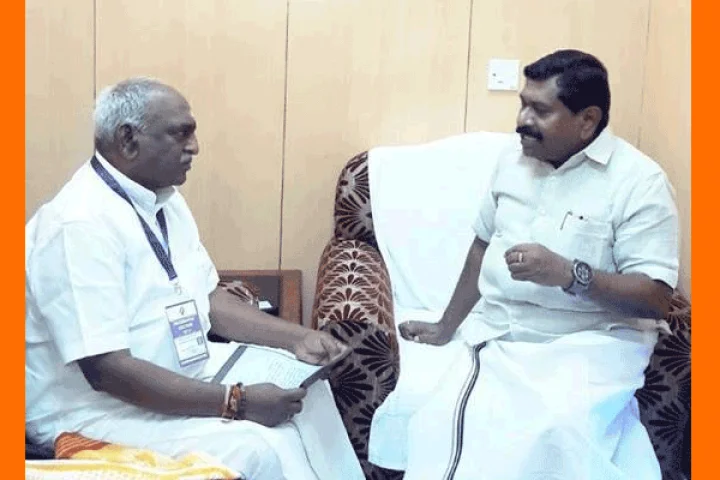 பொன்.ராதாகிருஷ்ணனுடன் அதிமுக எம்.எல்.ஏ திடீர் சந்திப்பு